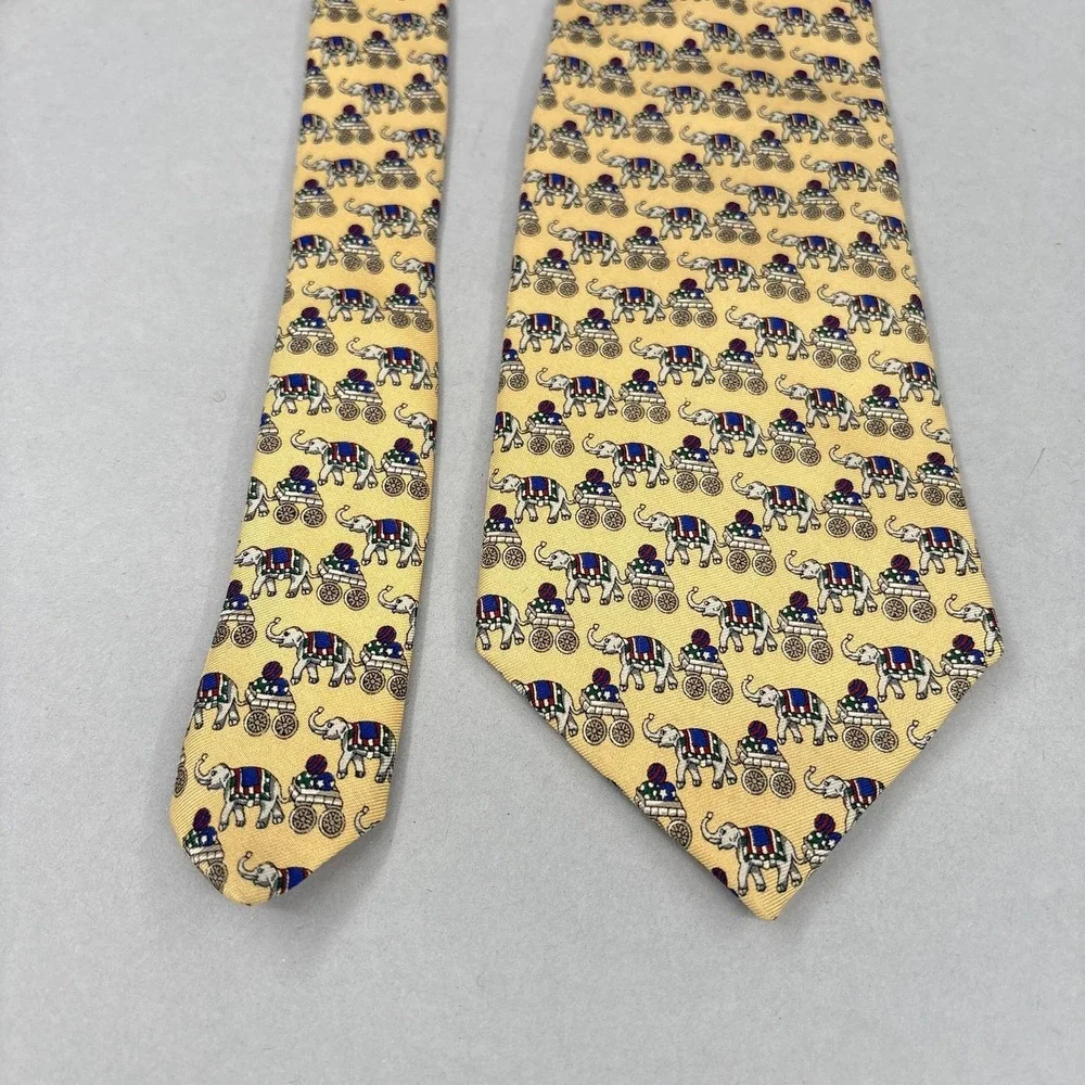 Brooks Brothers Tie Necktie Mens Yellow Silk Elephant Circus Novelty‎ VTG USA